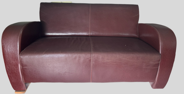 Divano in pelle marrone bruciato