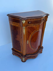 Credenzina francese
