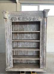 Libreria Indiana in legno massello intagliato con decorazioni di elefanti scolpiti – Mobilia60